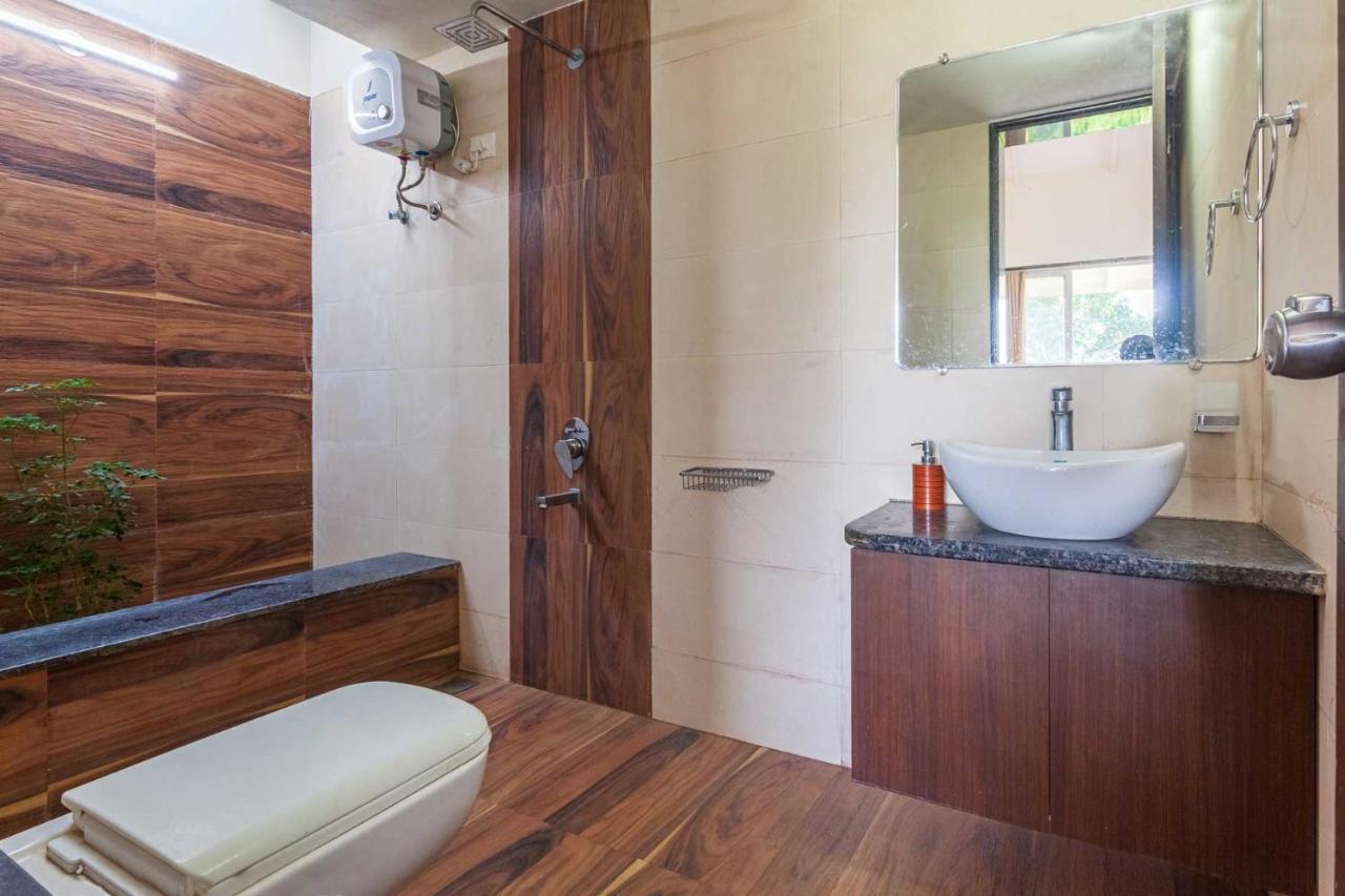 Luna Villa By Stayvista - Lakeside Charm With Terrace, Lush Lawn & Modern Decor Nashik Exterior photo